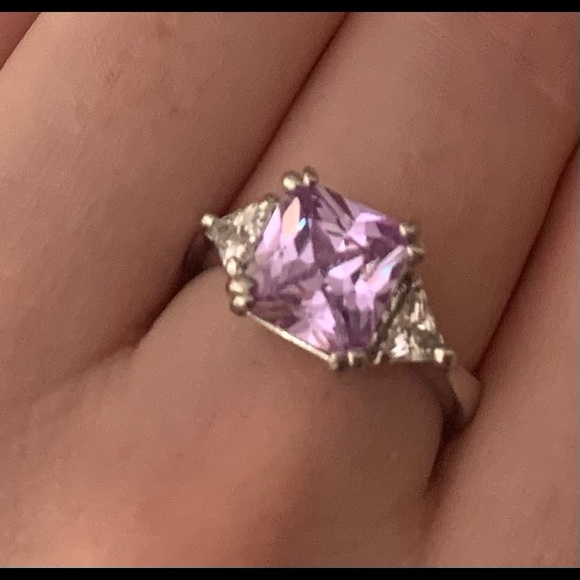 🦋Light purple cubic zirconia ring - Picture 5 of 11